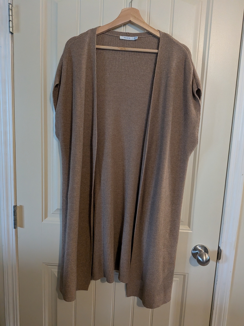 NWOT Ricki's Open-Front Knit Longer Vest With Button Accents